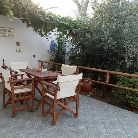 Veroniki Apartment *