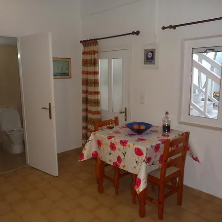 Veroniki Apartment *
